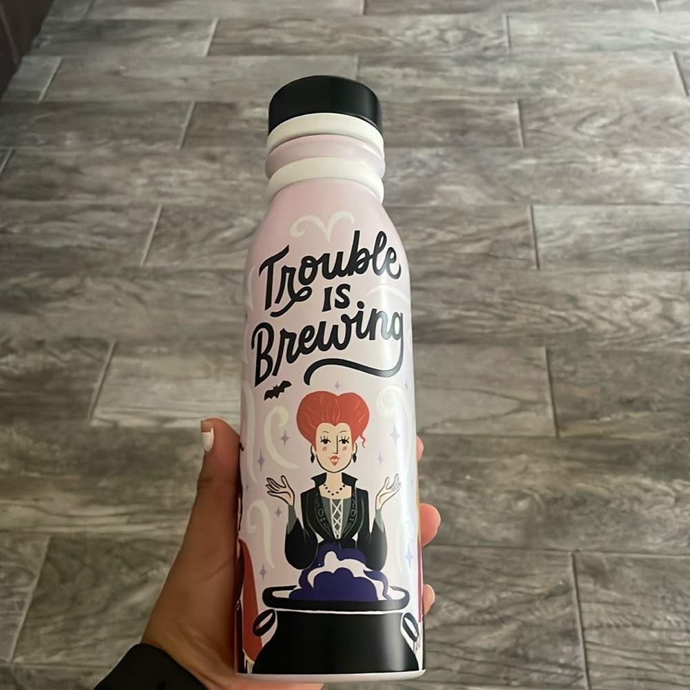 Disney Hocus Pocus water bottle